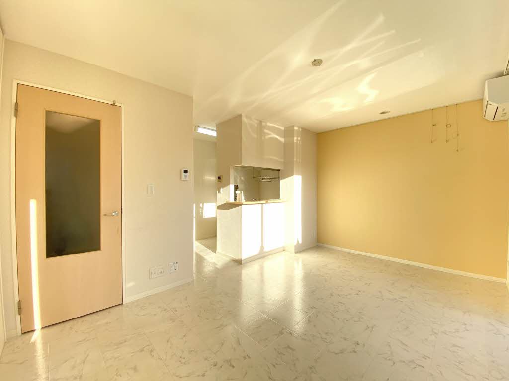 シャーメゾン八反田 102号-2