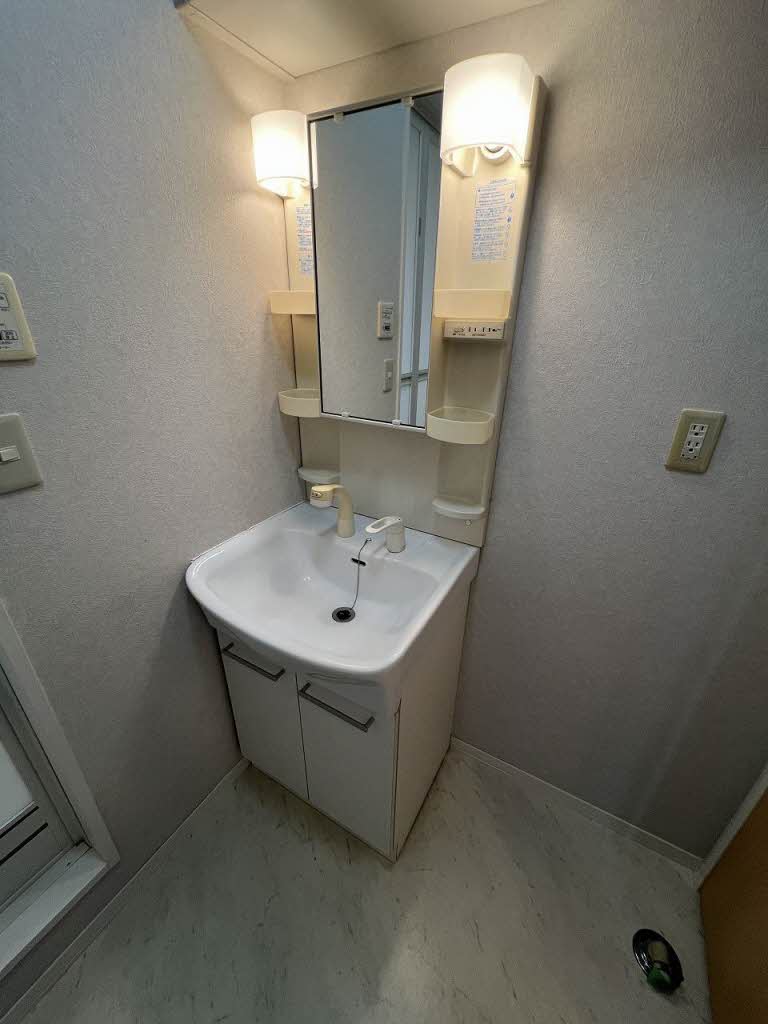 フィールドトップＥ 203号-6