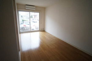 アパートメントハウス・アイリスＣ 107号-2