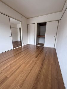 ゴ-ルド・リサ 201号-10