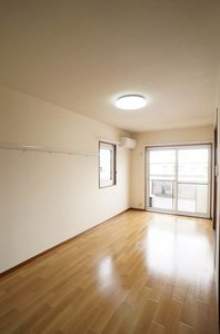 リラ・フィオーレ 201号-2