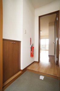 リラ・フィオーレ 201号-8