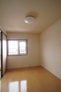 リラ・フィオーレ 201号-9