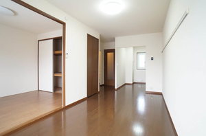 リラ・フィオーレ 202号-3