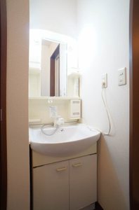 リラ・フィオーレ 202号-7