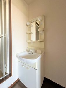 レオーネ　Ａ館 202号-7