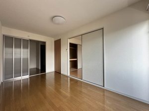 シャーメゾン 102号-3