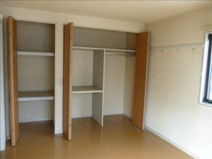 シャーメゾン　ラフィーネ 201号-3