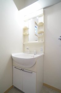 ロイヤルハイツ　Ｊ 101号-7