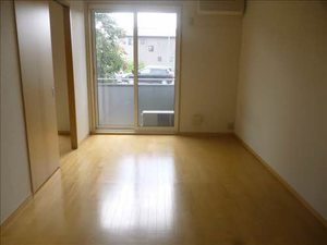 ロイヤルハイツ　Ｊ 102号-2