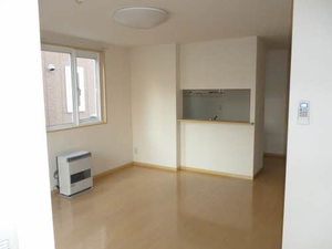 メゾンマスト長橋台D 101号-2