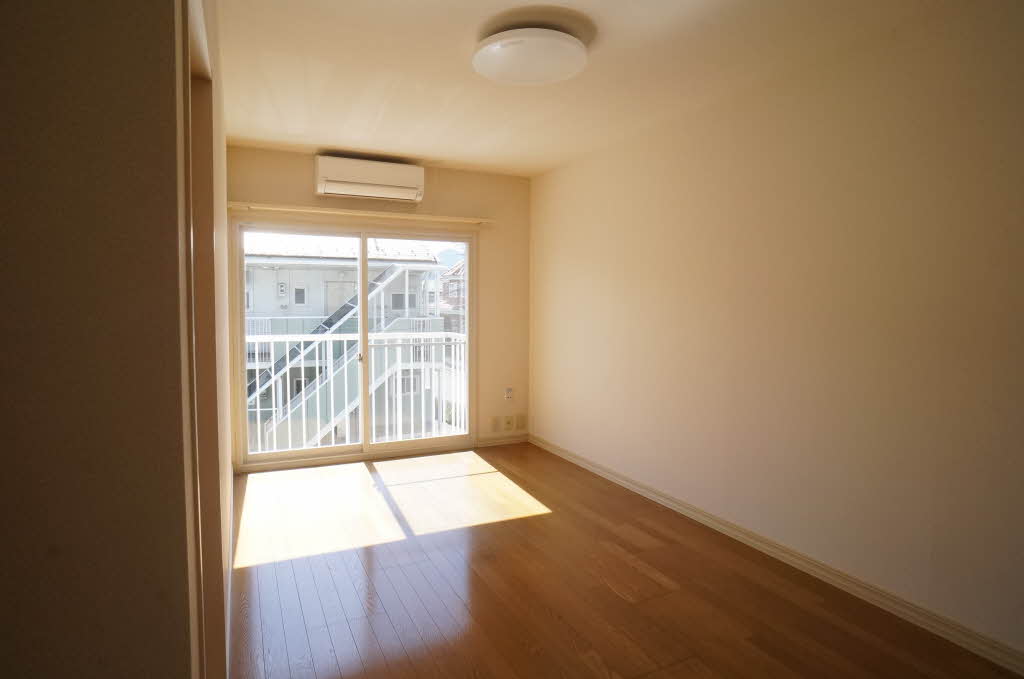 アパートメントハウス・アイリスＣ 206号-2