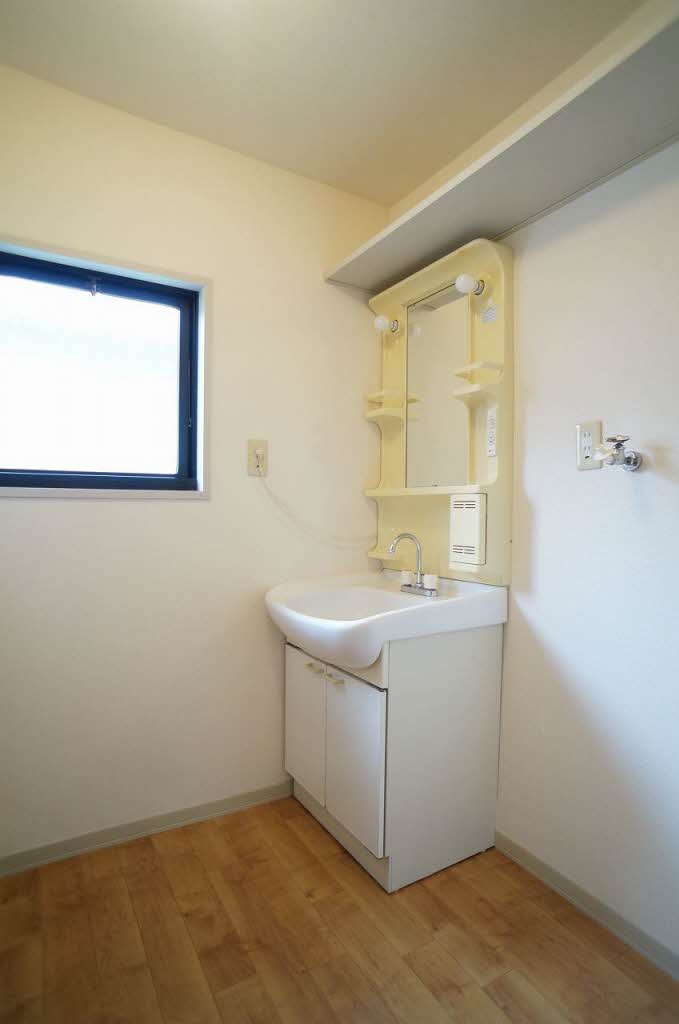 ドルフ モトミヤ 202号-7