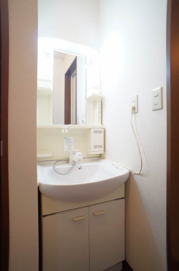 リラ・フィオーレ 202号-7