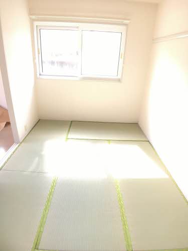 タウンコート・エミ 102号-3