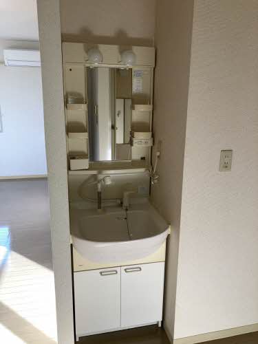 タウンコート・エミ 202号-9