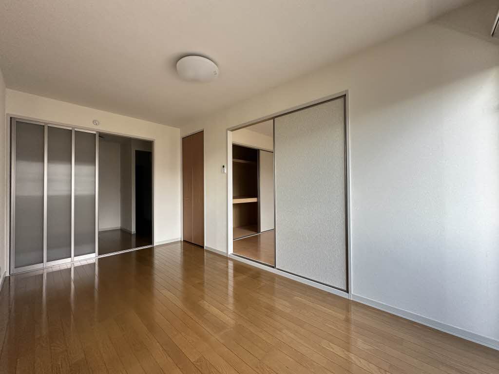 シャーメゾン 102号-3