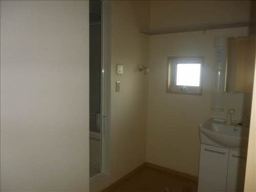 ディアス盛南　Ｃ 202号-10