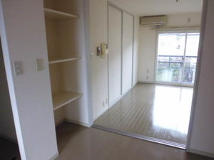 メゾン泉 203号-3