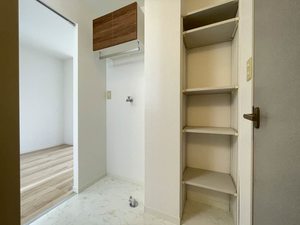 クリスタル・ガーデン D 101号-7