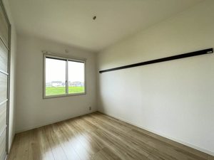 クリスタル・ガーデン D 101号-8