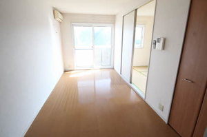 パレス・アザレアＤ 202号-7