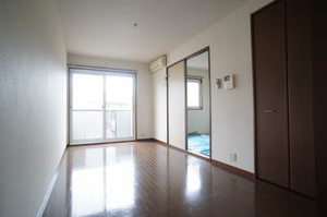 メゾン・ジョワイユ B 103号-2