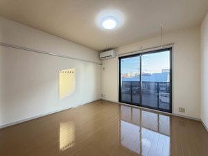 シャーメゾン詩歌の森　Ａ 202号-2