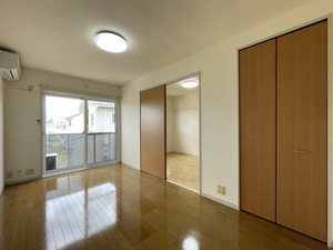 ななコート 201号-2