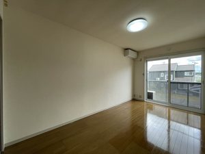 ななコート 201号-3
