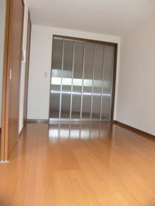 ハイツ駒下 203号-3