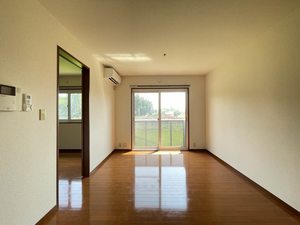 コーポ・リビエラ 201号-2