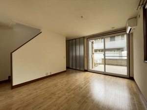 ホワイトオーク・ハイツ　Ｃ 101号-3