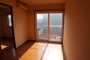 シャーメゾン・サラ 201号-2