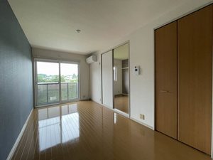 シャーメゾン泉 201号-2