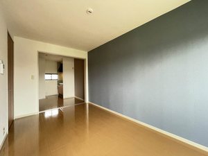 シャーメゾン泉 201号-3