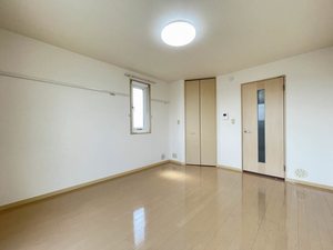 ウィスタリア 202号-3