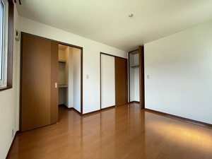 ラフィーネ水沢 101号-11