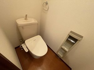 クリスタル・コート 203号-8