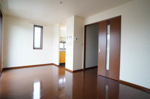 シャーメゾン笹森 202号-2