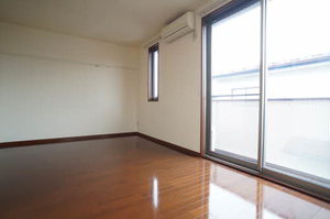 シャーメゾン笹森 202号-3