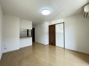 シャーメゾン・グレイス 102号-3