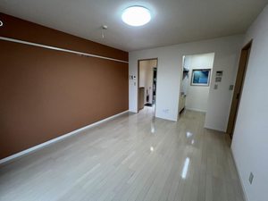 シャーメゾン的場 101号-3
