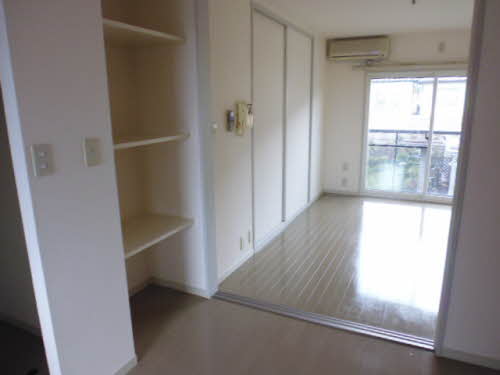 メゾン泉 203号-3