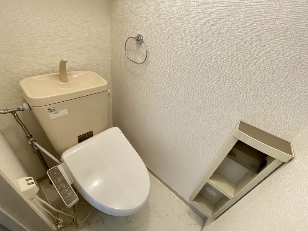 クリスタル・ガーデン D 101号-5