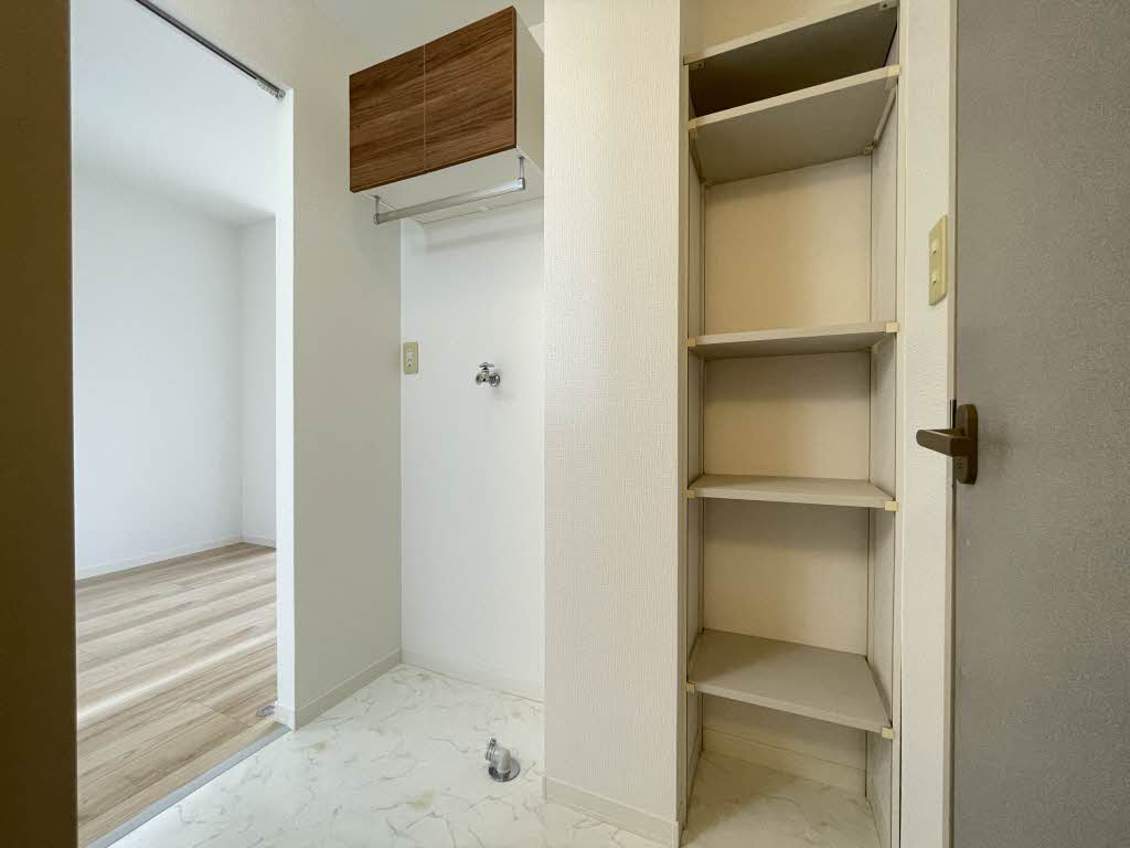 クリスタル・ガーデン D 101号-7