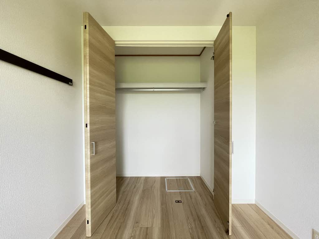 クリスタル・ガーデン D 101号-10