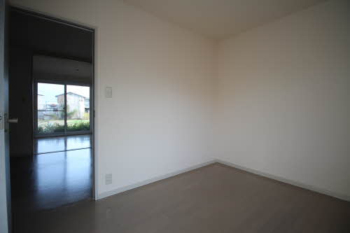 コンフォルタ藤沢町　Ｅ 101号-11