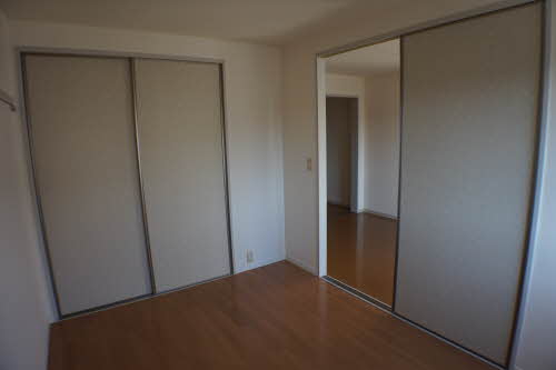 パレス・アザレアＣ 201号-11