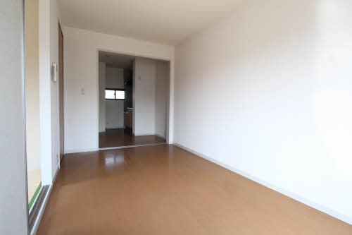 パレス・アザレアＤ 202号-9